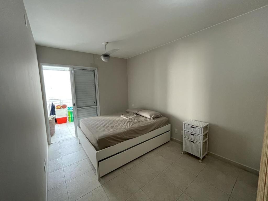 Lindo Apartamento A 50 Metros Da Praia กัวรูจา ภายนอก รูปภาพ